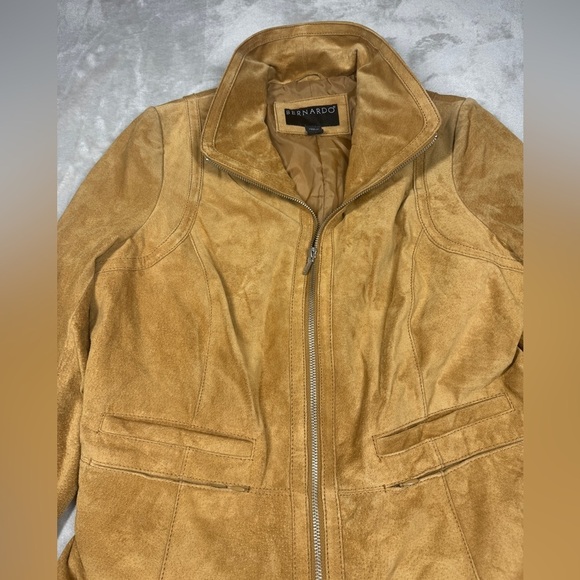 Bernardo Genuine Leather Suede Camel Tan Boho Coastal Cowgirl Jacket Size PM - Picture 6 of 17